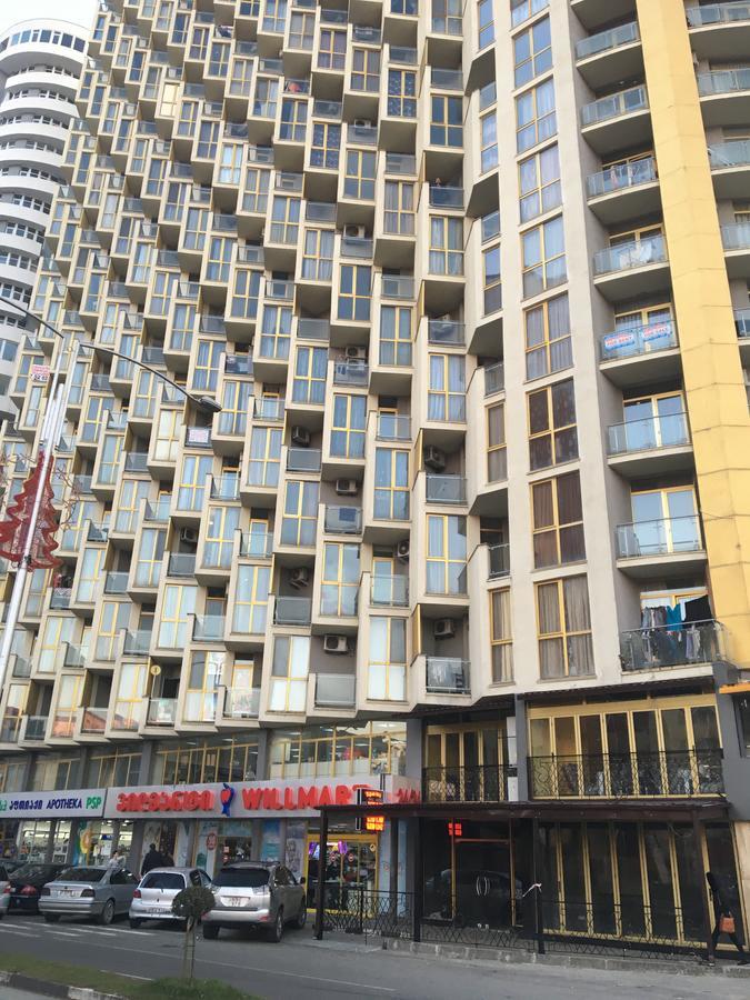 Orbi Plaza Tamara Aparthotel Batumi Exterior foto